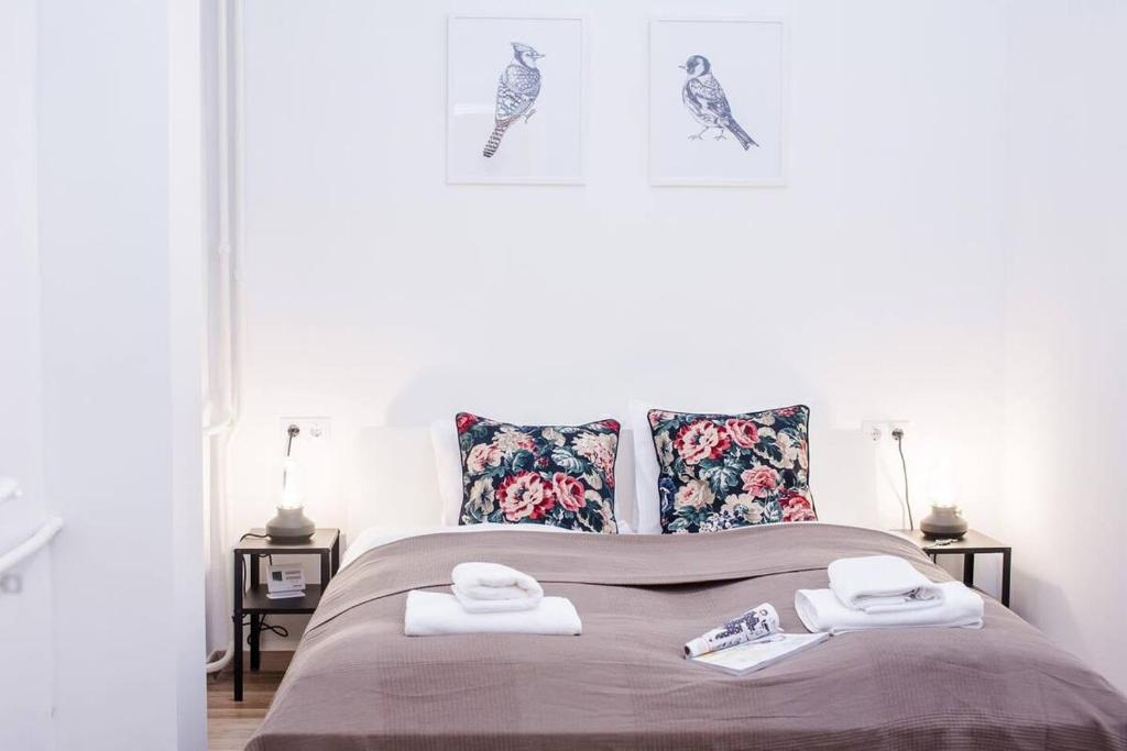 Brand NEW central AC apartment, Budapest