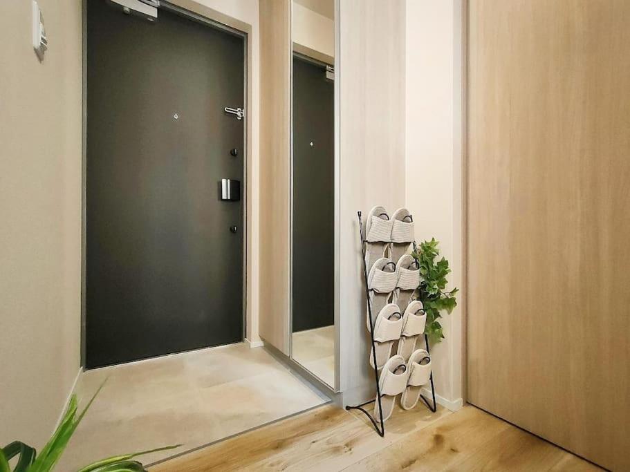 USJ 5min , 4min Walk to Nishikujo Sta , Direct to Namba & KIX , Residential Hotel Alex 5F-7F