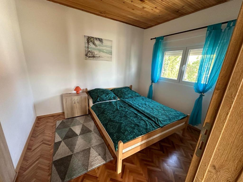White Apartman - 4