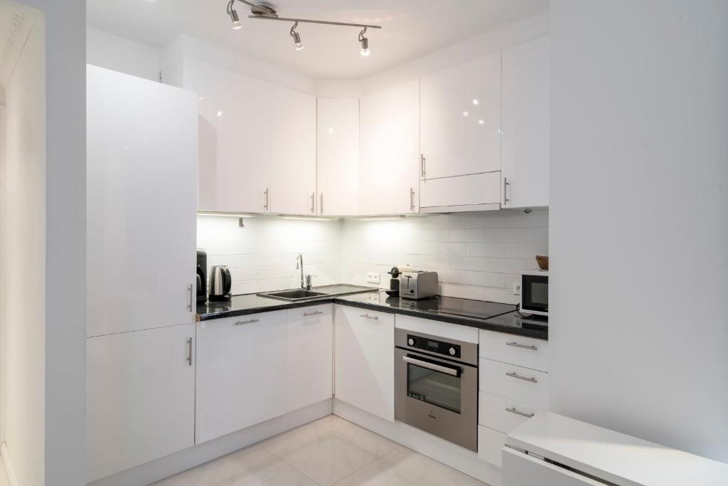 REF 1380 - Cannes Croisette - Apartment for rent - 5
