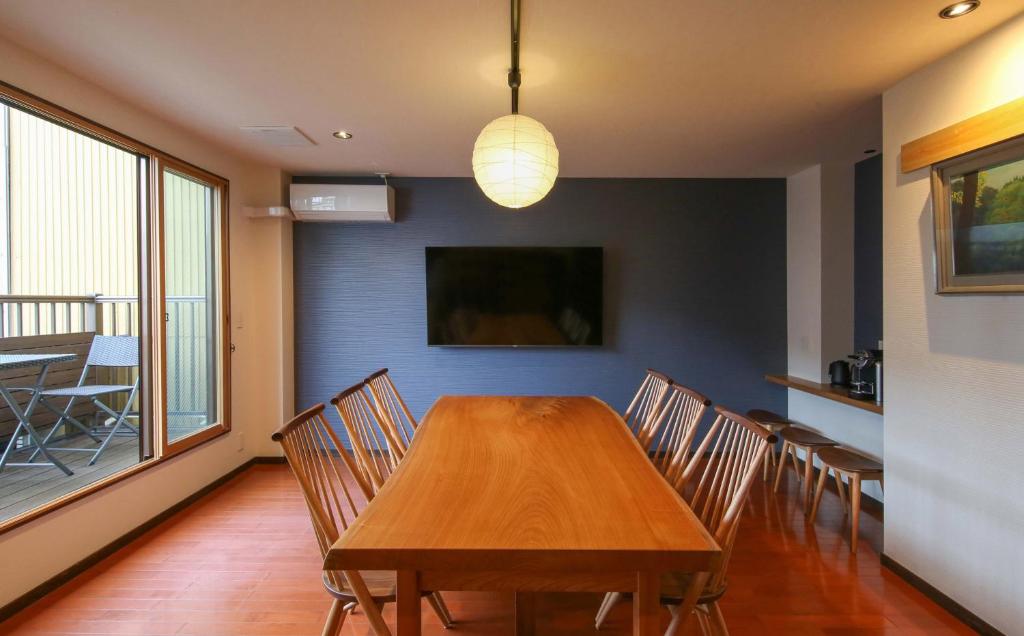 Takayamaan 高山駅徒歩3分 古い町並み徒歩5分のベストロケーション 2バスルーム3寝室で広々快適, Takajama