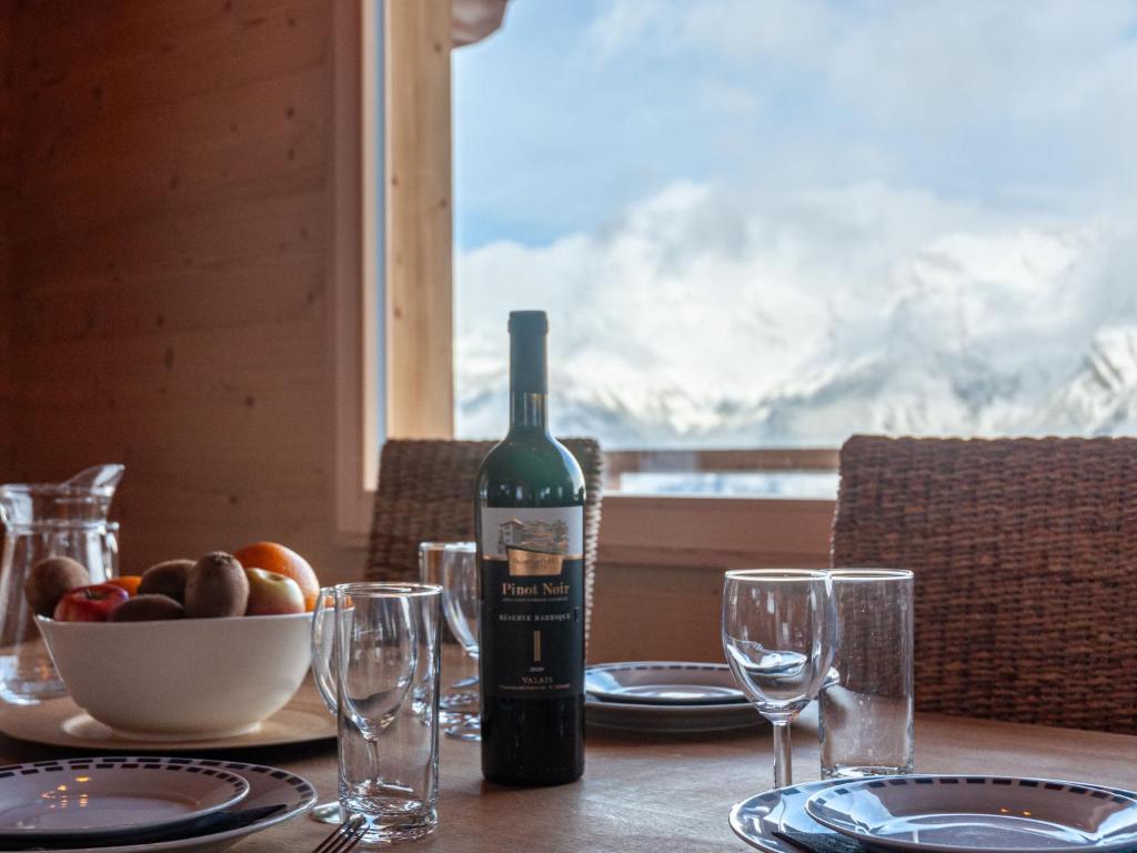 Chalet Le Loup- le Renard et la Belette by Interhome