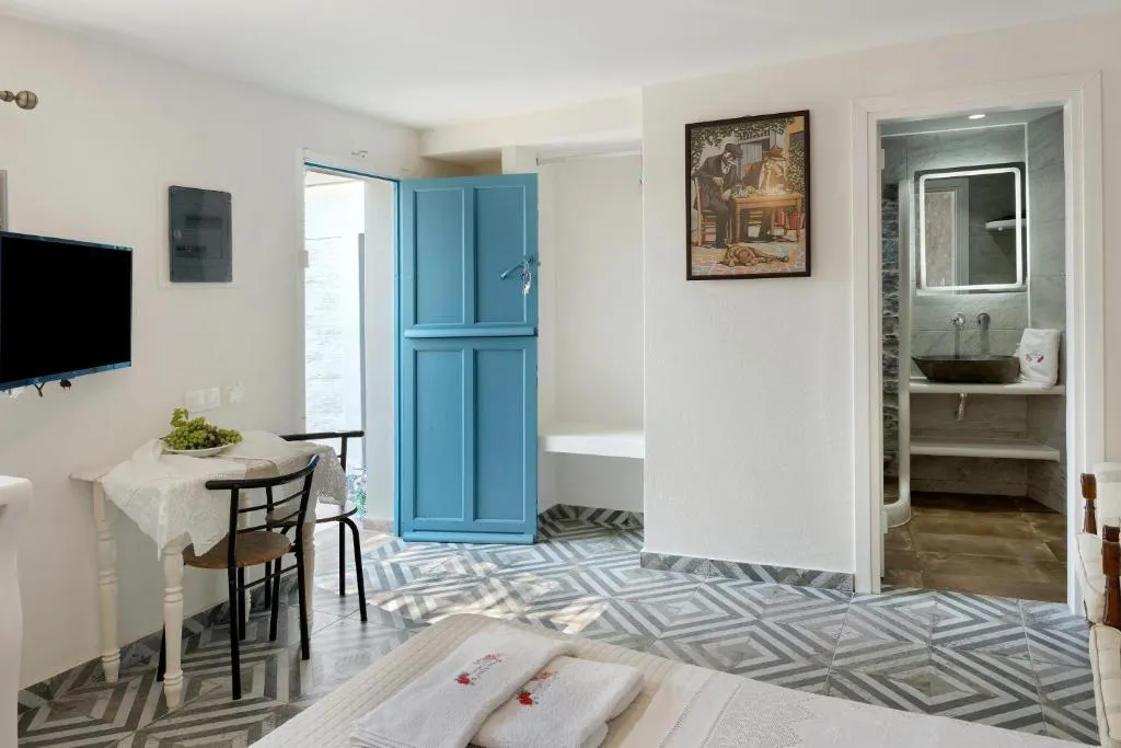 Politimi Studio N8, hotel en Amorgos