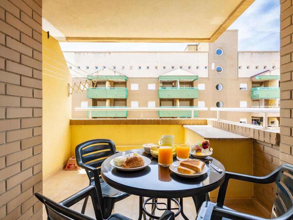 Apartment Costa Caribe III-2 by Interhome - 2