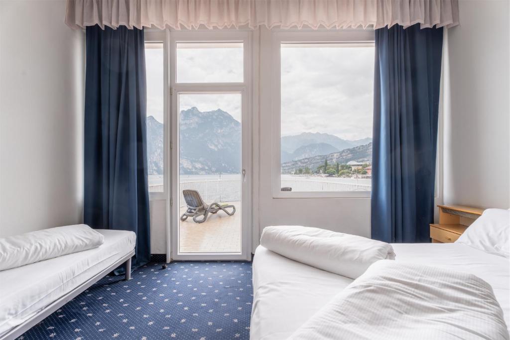 Lake Hotel Ifigenia 야외 수영장