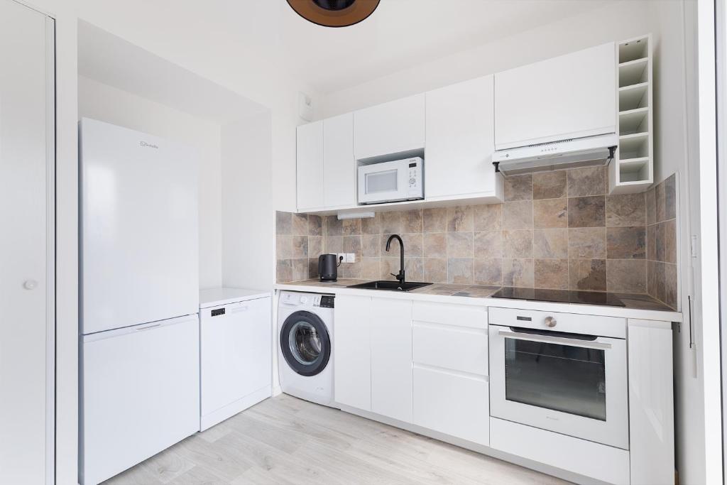 Paris Center & Eurostar 20 min, duplex 9 p, rooftop, 2 bathrooms, parking, - 4
