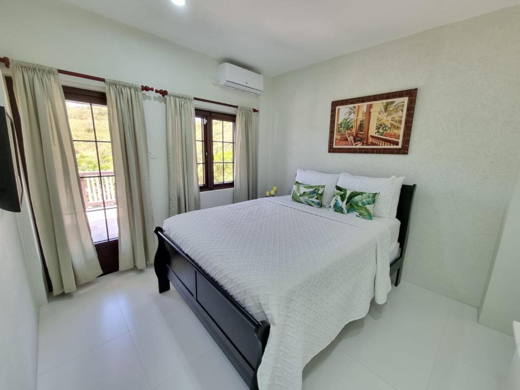 The Swallow Nest 1, Gros Islet