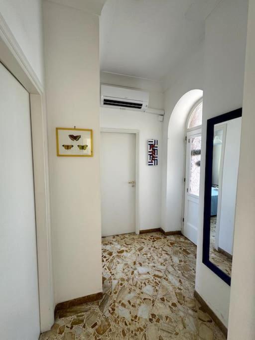 Capri Beach House - 4