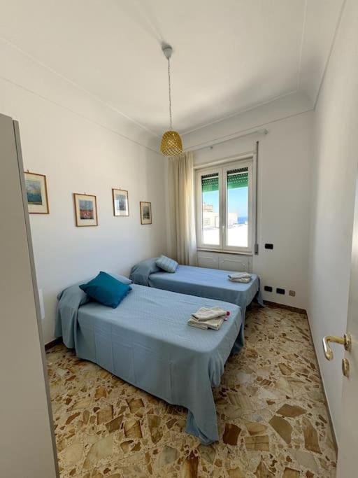 Capri Beach House - 5