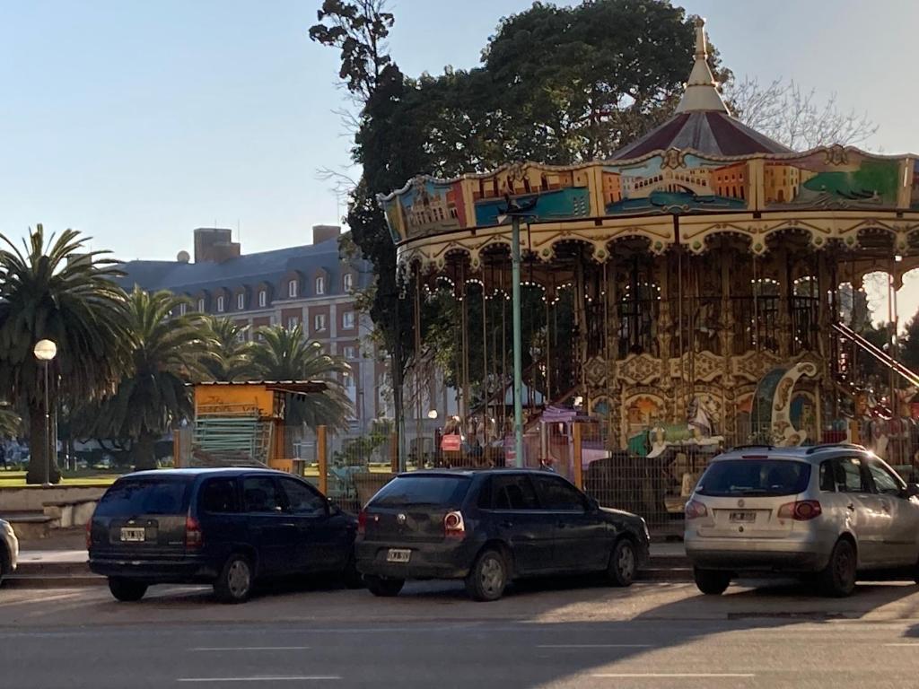 departamento hasta 8 pesonas frente a plaza Colon cento estacionamiento - 2