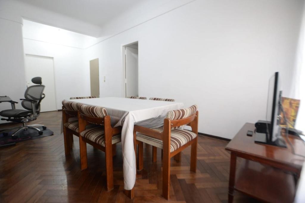 departamento hasta 8 pesonas frente a plaza Colon cento estacionamiento - 4