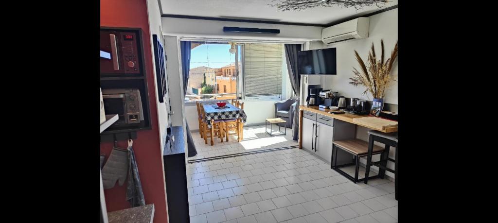 APPARTEMENT MODERNE prés de la plage avec parking gratuit - 1