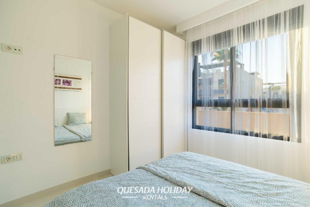 Beautiful Modern Apartment 200mts from Beach Torre Horadada - 4