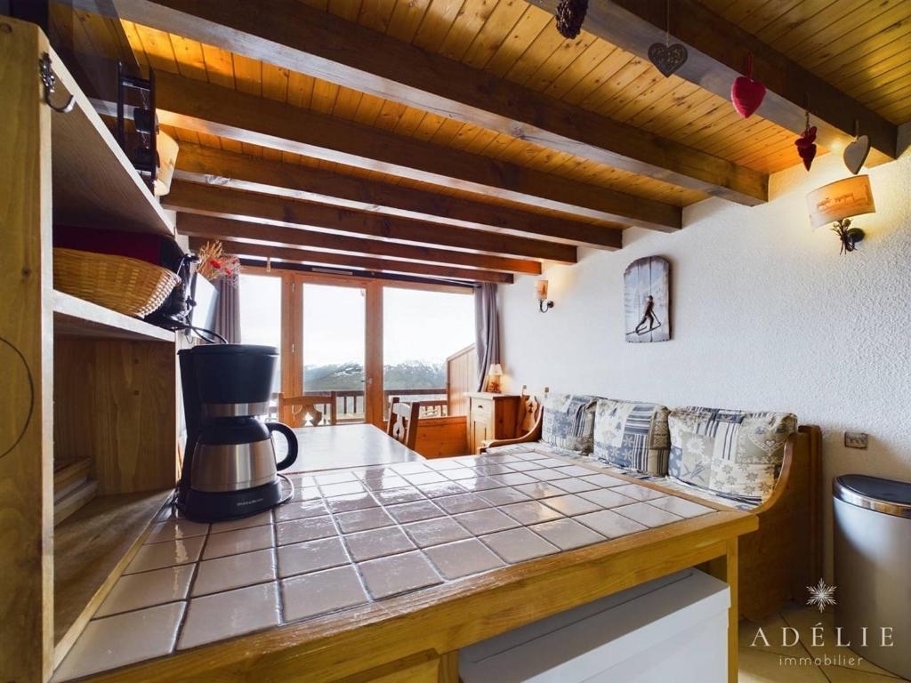 Appartement 6/7 pers. au pied des pistes, proche commerces, balcon sud, parking inclus - FR-1-398-558 - 2