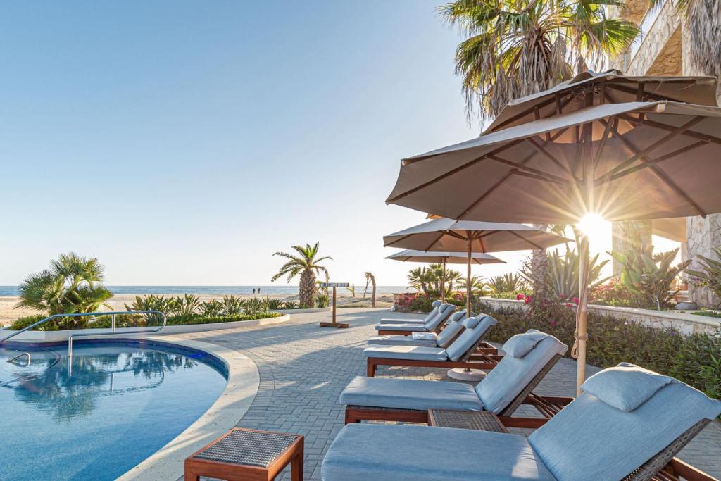 Oceanfront Chic Retreat Studio-Golf-Spa-Jacuzzi & more! - 4