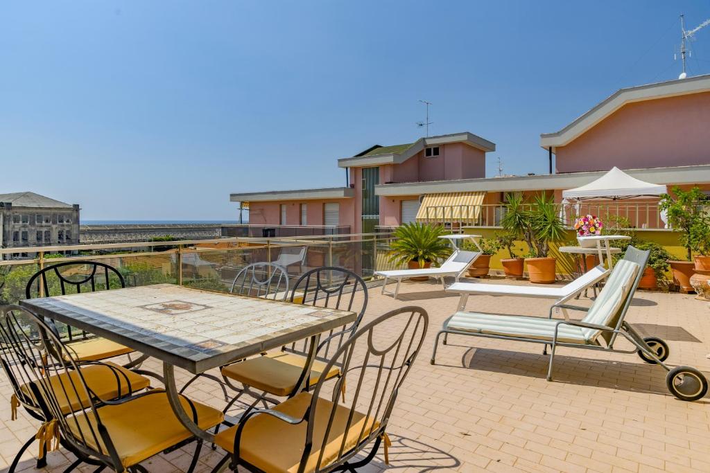 RivieraRent Sea Terrace - 3