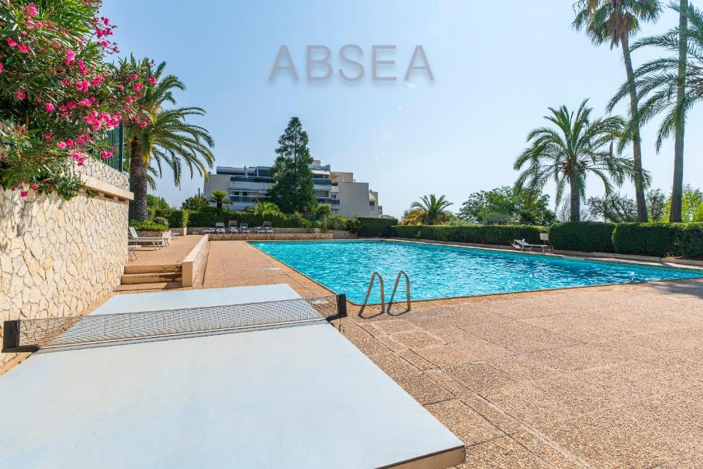 Nice Garden Apartment Pool Parking Air Conditioning Family Friendly - 5