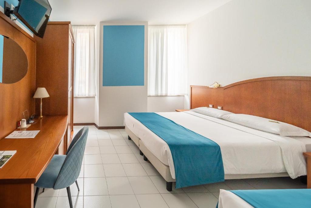 Hotel Italia - 3
