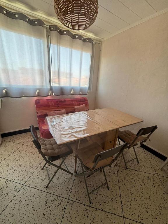 T2, 4 personnes, plage à 50 m et parking - L'Arbousier - 3