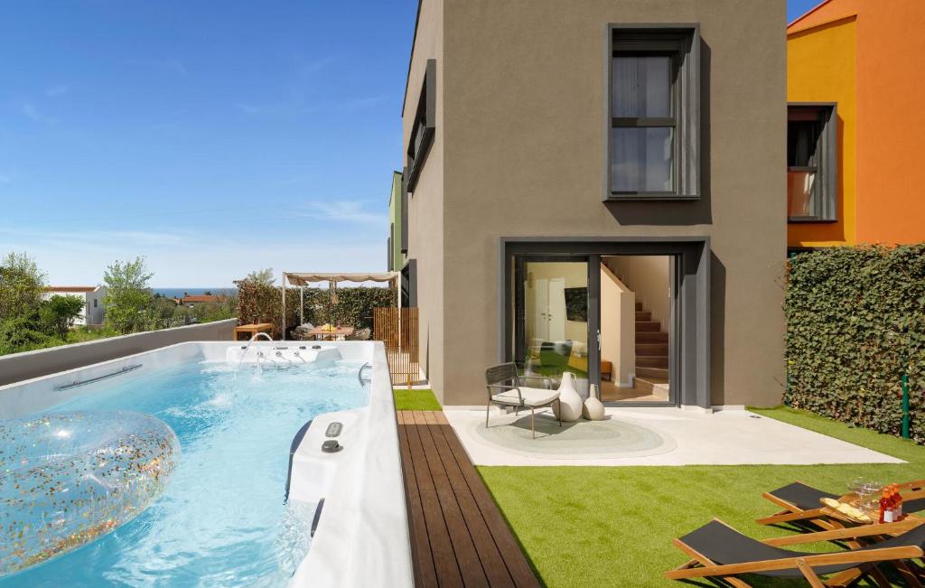 Nice Home In Porec With Wifi, Poreč