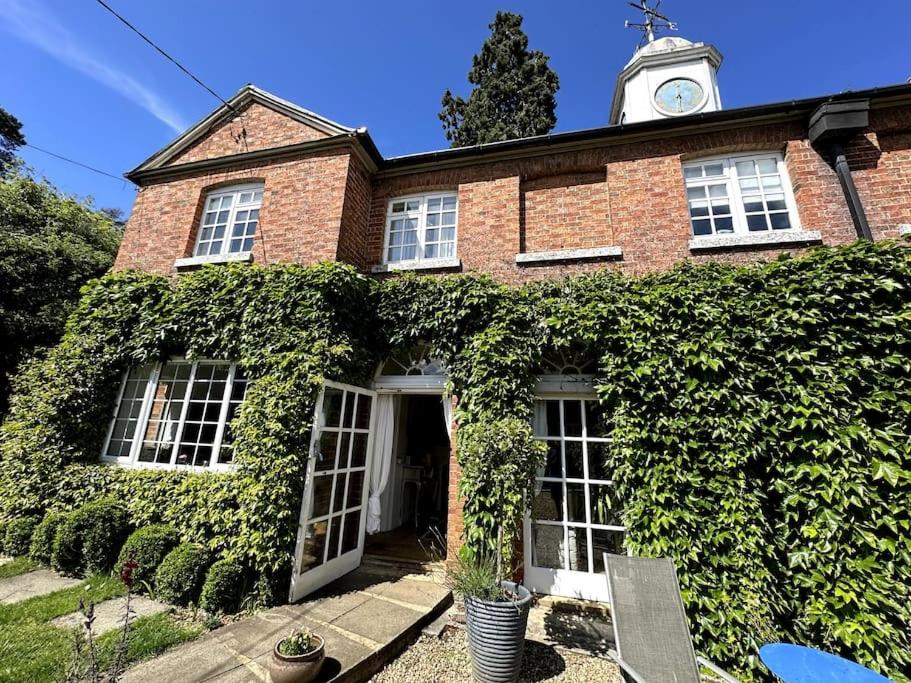 Huntershields Country Manor, Flore