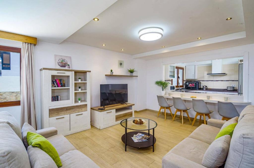 Villa Fayna by Villa Plus - 3