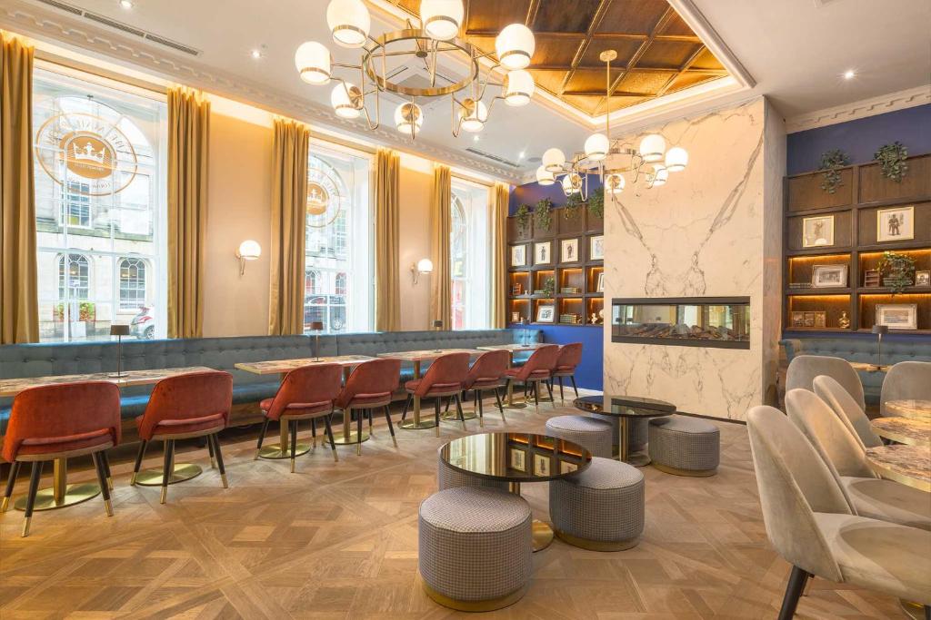 Bar/lounge, Princes Street Suites in Edinburgh