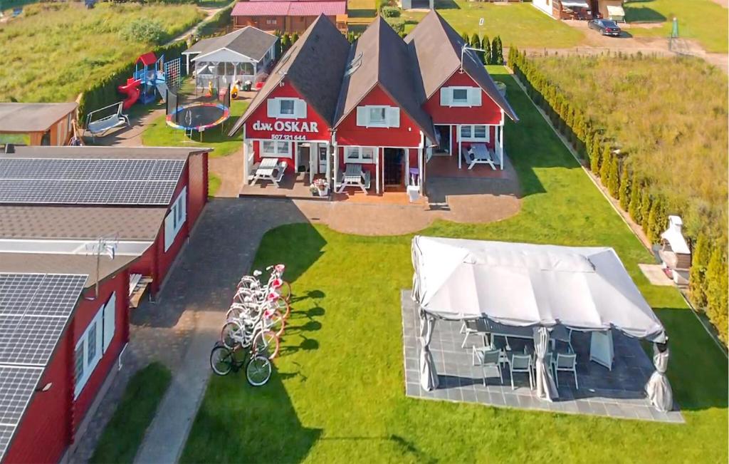 Amazing Home In Chlopy With Wifi, Chłopy