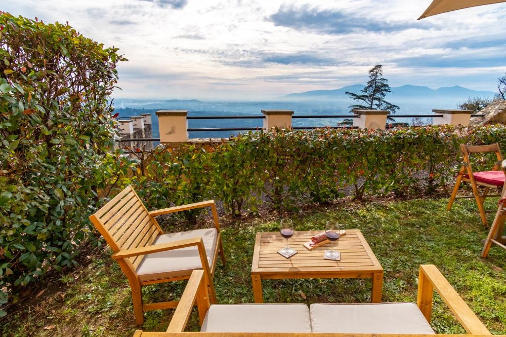 Tenuta Guinigi Antico Borgo di Matraia - Exclusive Holidays apartments & Pool - 3