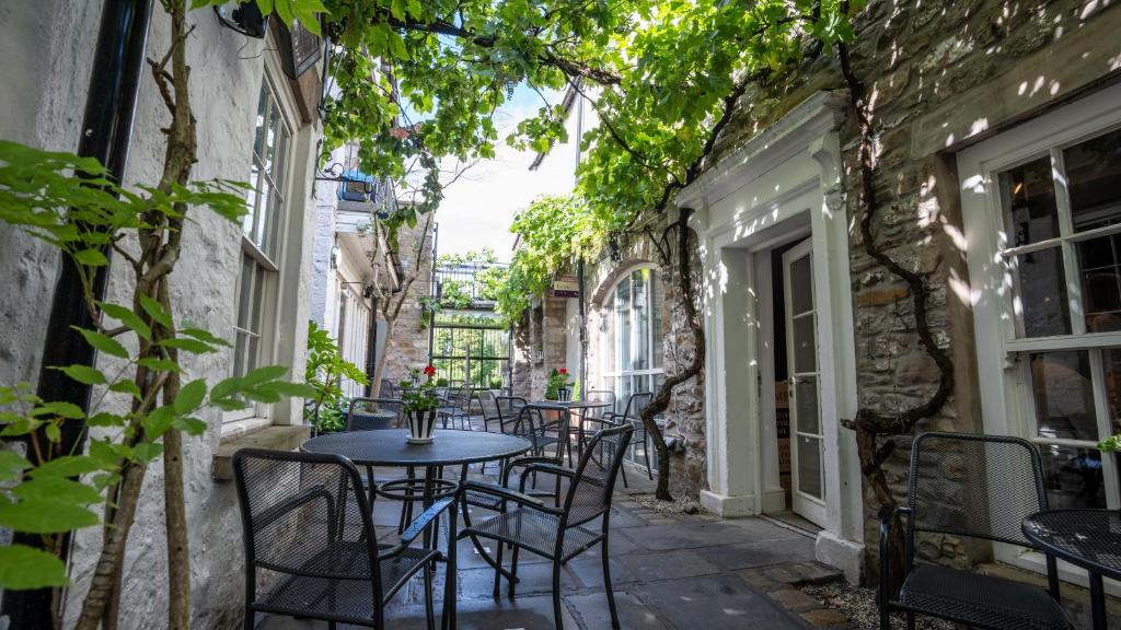Plato's, Kirkby Lonsdale photo 4