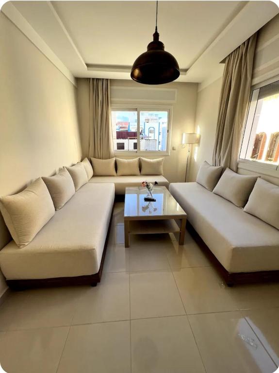 Mina - Elegante Stadtwohnung nähe Strand, Mʼdik