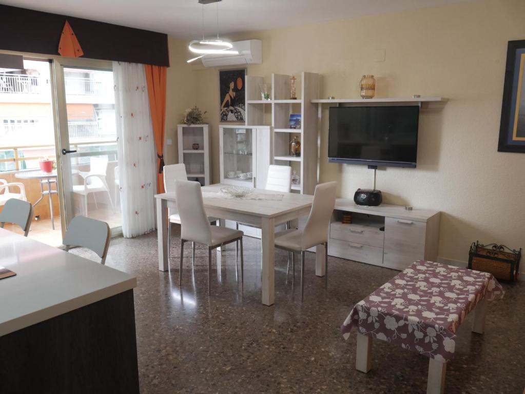 Serrano, 2-6, Cullera