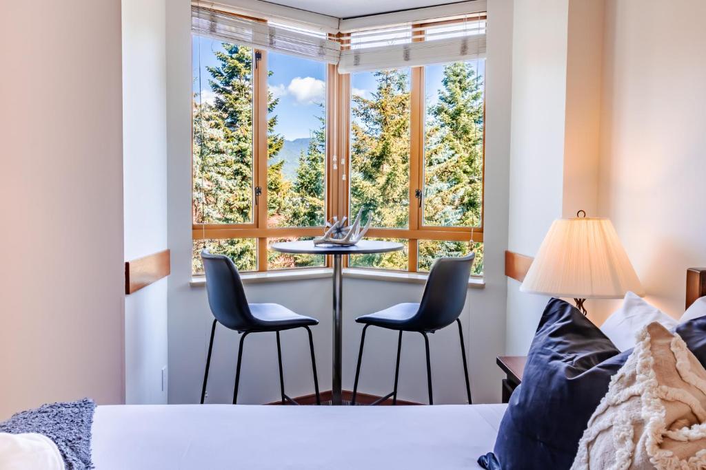 Cascade by Elevate Vacations, Whistler