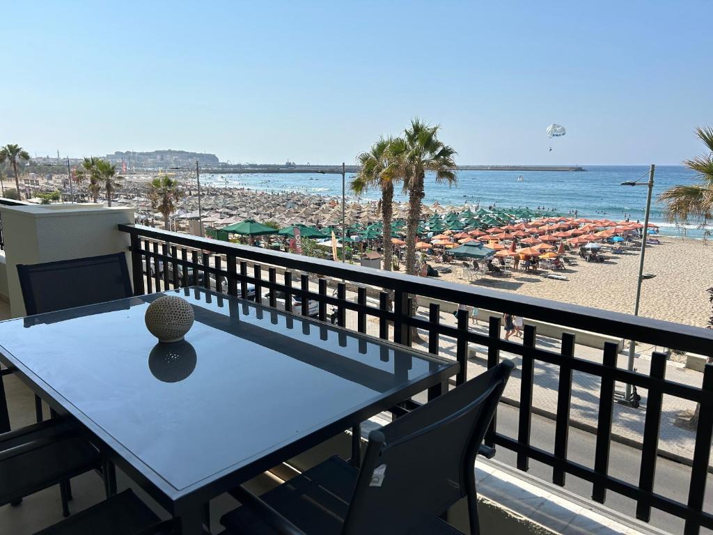 Beachfront Paradise, Réthymno