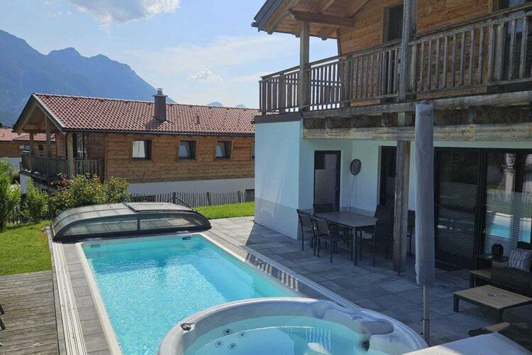 Chalet Gamsknogel mit privatem Pool und Whirlpool - 2