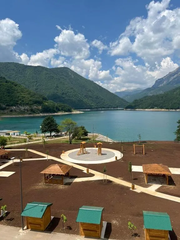 Elena Apartment, hotel in Pluzine