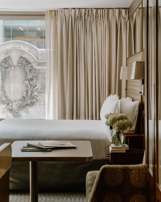 New York Club Quarters Hotel Grand Central room
