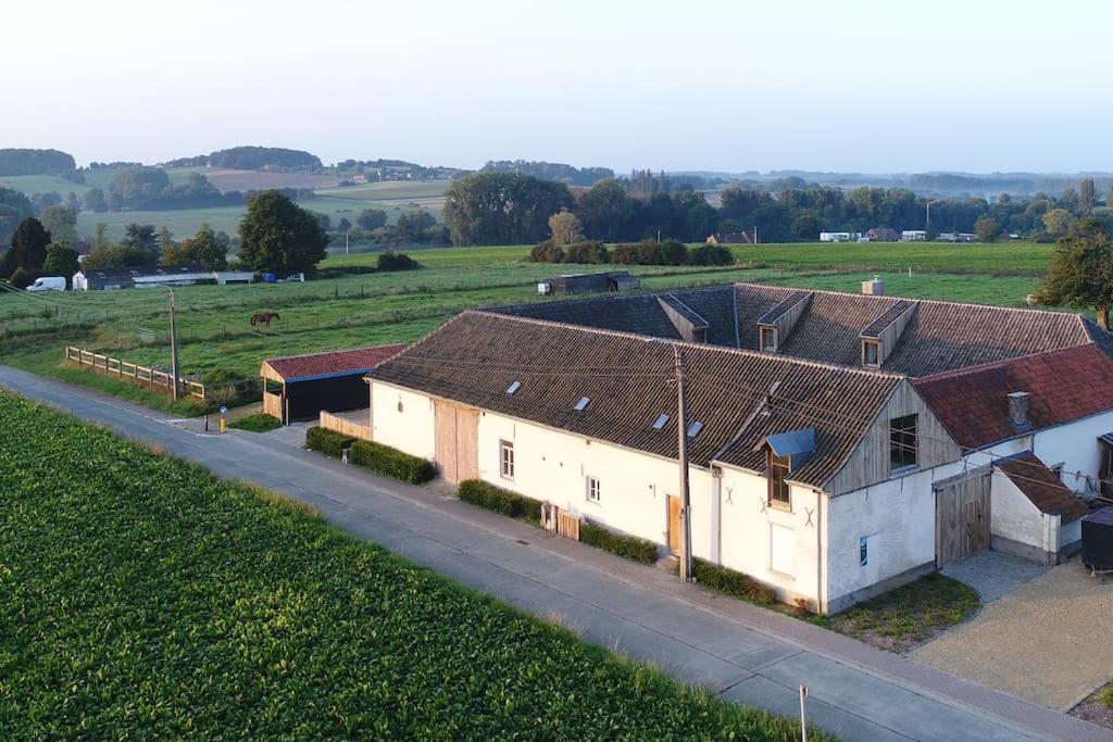 Square Shaped Farmhouse from 1713, Nieuwenhove