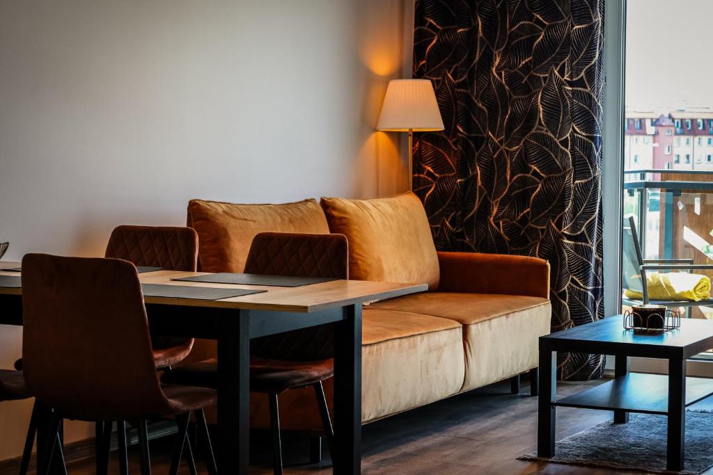 Apartament Ginger - Stare Miasto - bezpłatny parking - YouTube Apartament Ginger we Wrocławiu, Vratislav