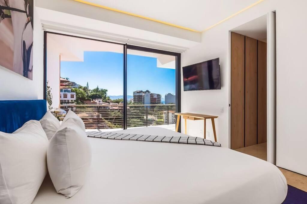 1008 - SOHO PV Best 2 BR Rooftop Pool - 4
