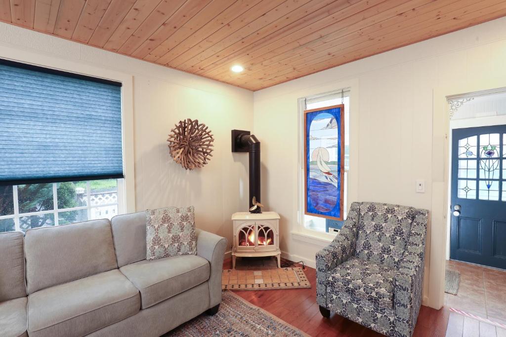 Enchanted Cottages by the Sea, Seaview