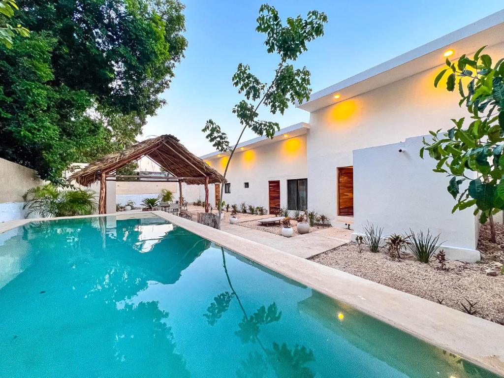 Depa Katun, Valladolid