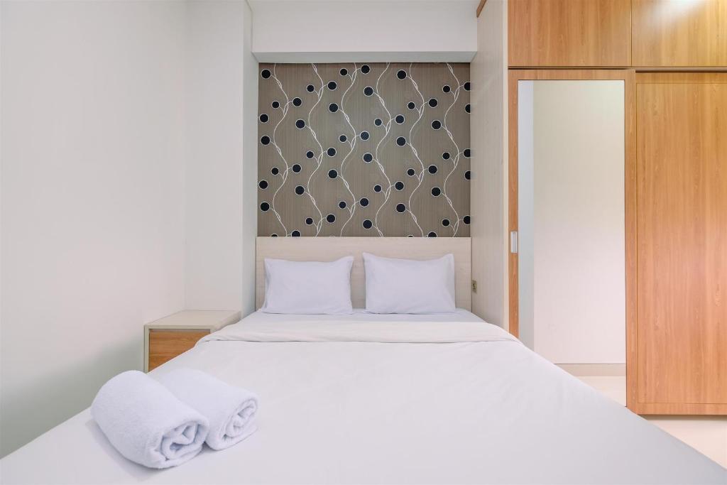 Nice and Elegant 2BR at Transpark Cibubur Apartment By Travelio, Depok