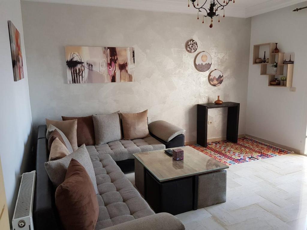 Nice apartment with nice view, El Aouina