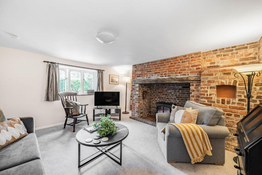 Chapel Cottage, Winterborne Kingston