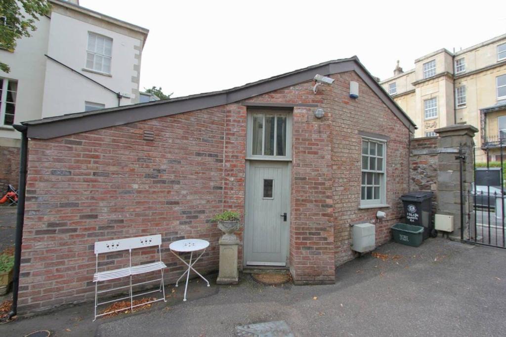 The Coach House Clifton and Parking - Hopewell 전경