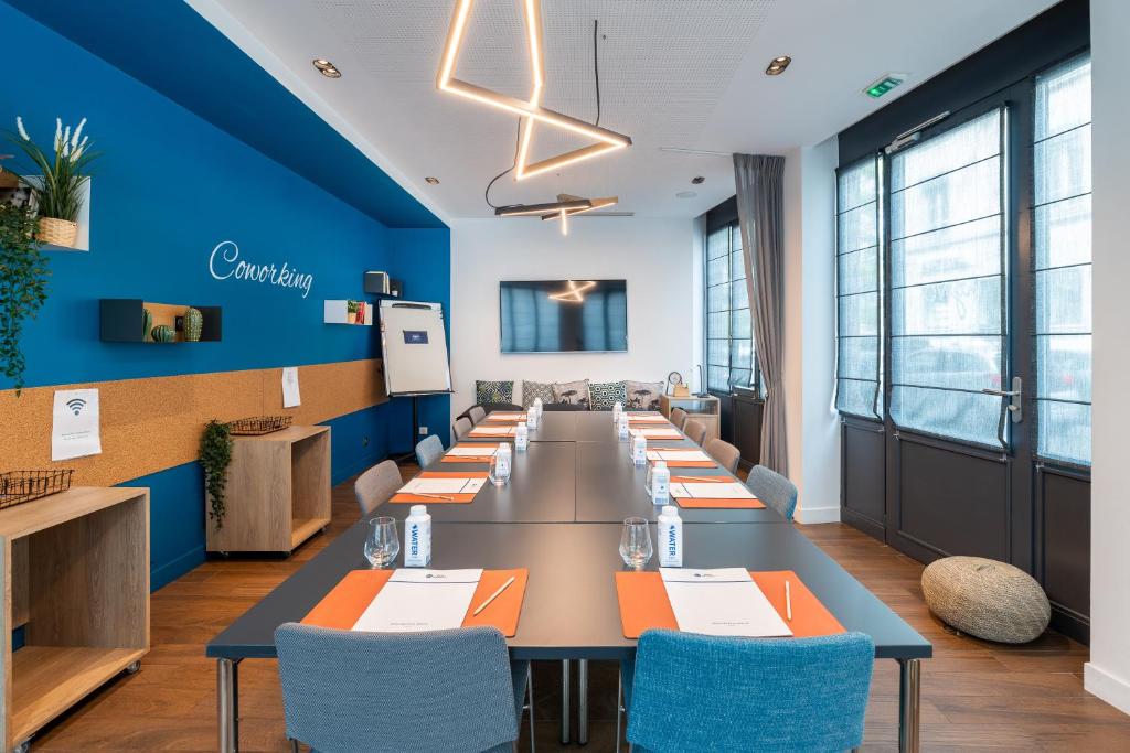 Business center, Best Western Plus Hotel du Pont Wilson in Lyon