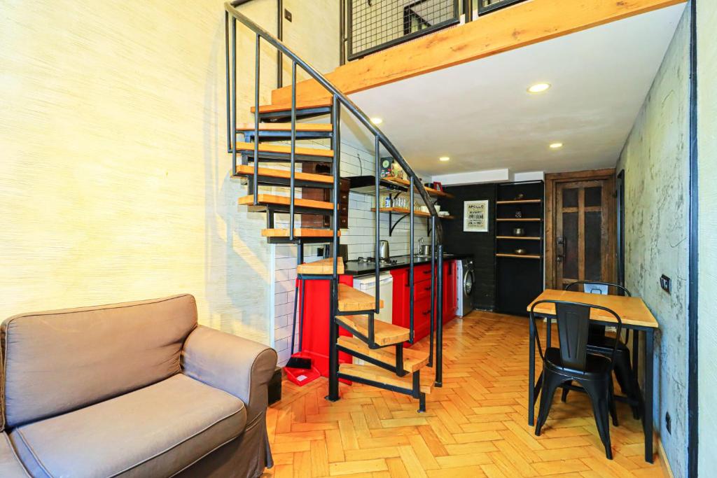 Tbilisi Heart Funky 1BR Apt - By Wehost, Tbilisi City
