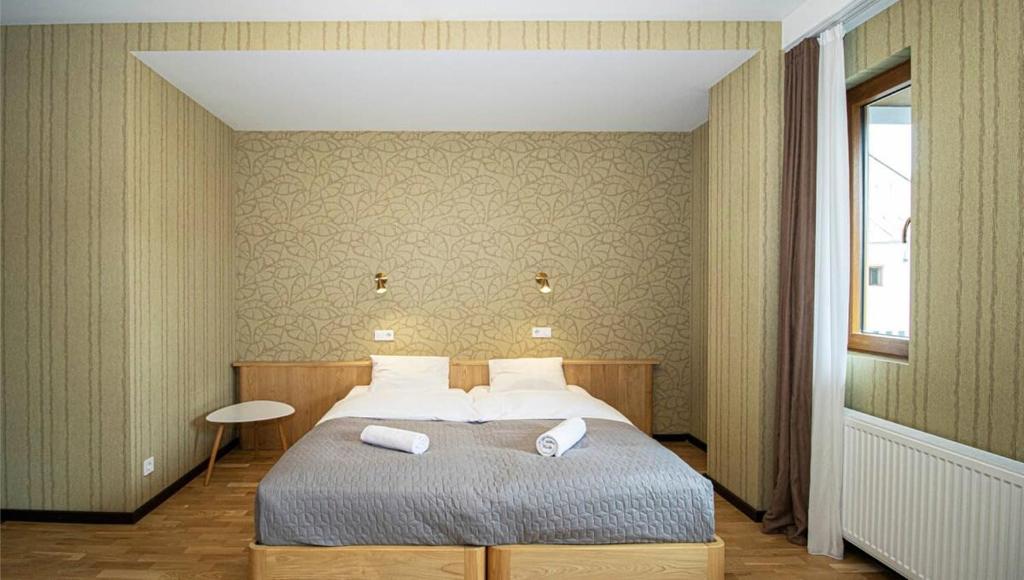 Super Bright Apartment For 2 In Avlabari - by Wehost, Tbilisi