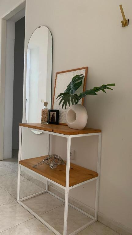 Flat Mindelo 30, Mindelo